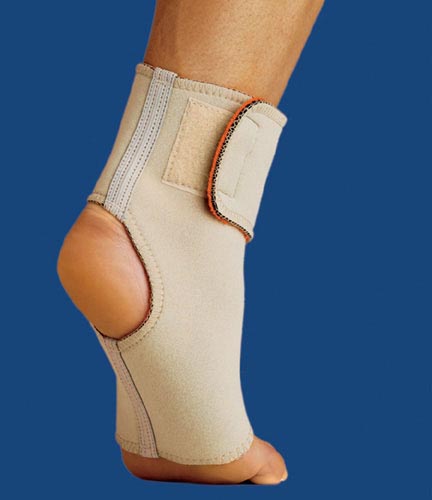 Thermoskin Ankle Wrap Small Beige